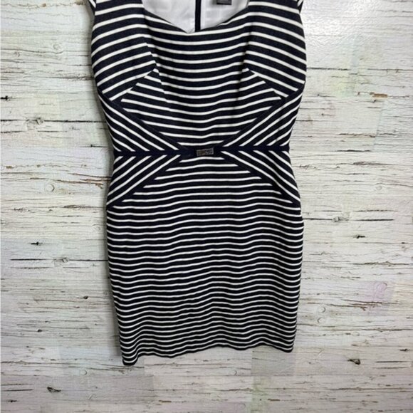 Ann Taylor Black and White Sleeveless Sheath Dress size 4 - Picture 2 of 7